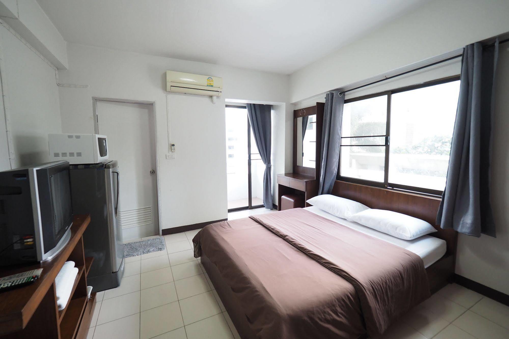 Living Naraa Place Bangkok Ngoại thất bức ảnh